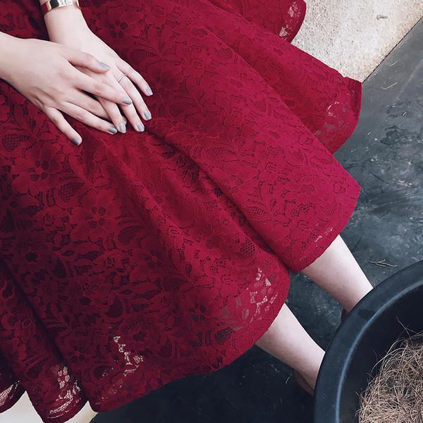 Vestido de encaje de cuello en V y manga corta para fiesta de graduación o de bienvenida