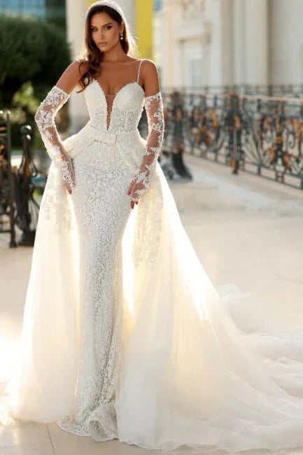 Vintage Long Mermaid Spaghetti Straps V-neck Lace Wedding Dress with Detachable Train