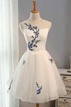 A-line Tulle Short Prom Dress White Homecoming Dress